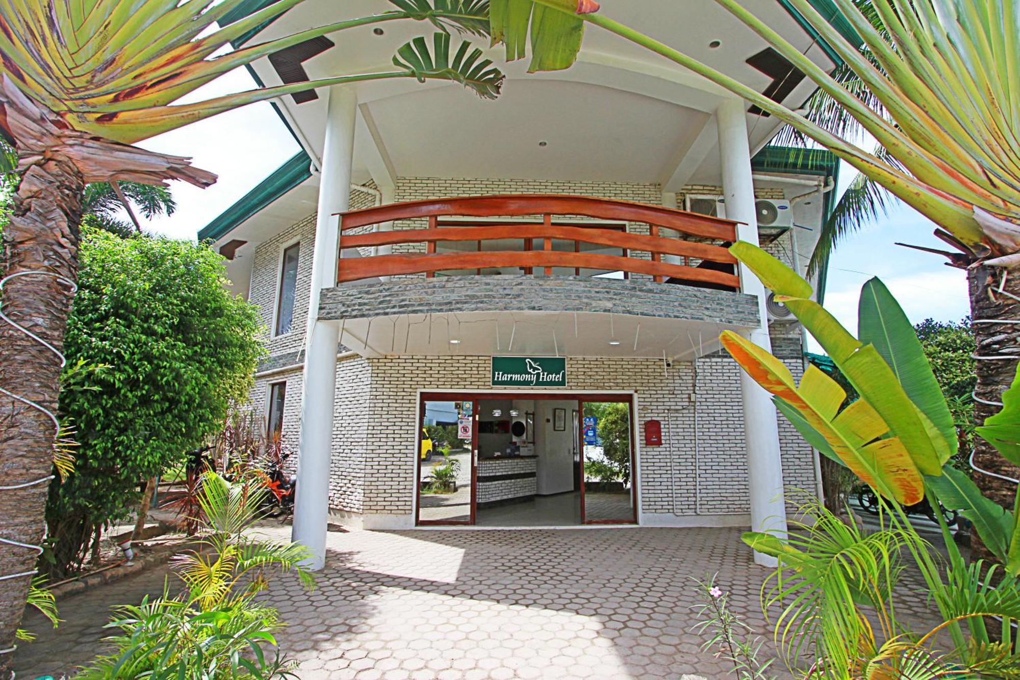 Harmony Hotel 3*
